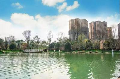 鸿通集团年中冲量,6月24-25日集团补贴400元/㎡,购房送两年物管费!